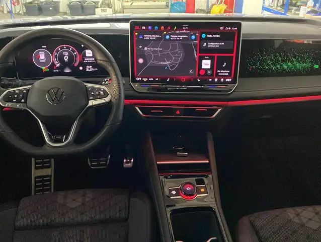 Volkswagen Tiguan view 5
