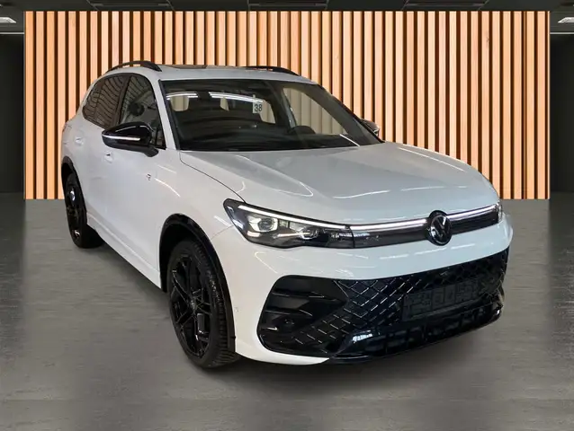 Volkswagen Tiguan view 16