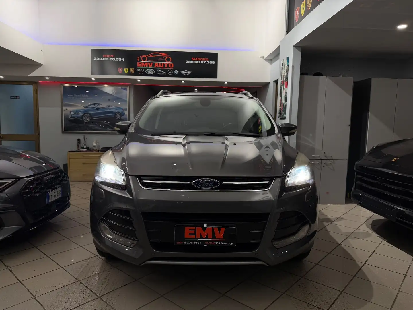 Ford Kuga Kuga 2.0 TDCI 140 CV 4WD Titanium Gris - 2