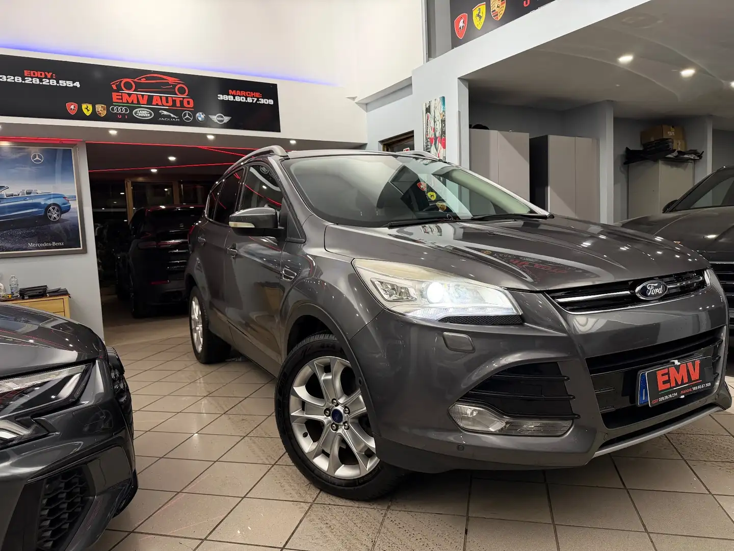 Ford Kuga Kuga 2.0 TDCI 140 CV 4WD Titanium Gris - 1