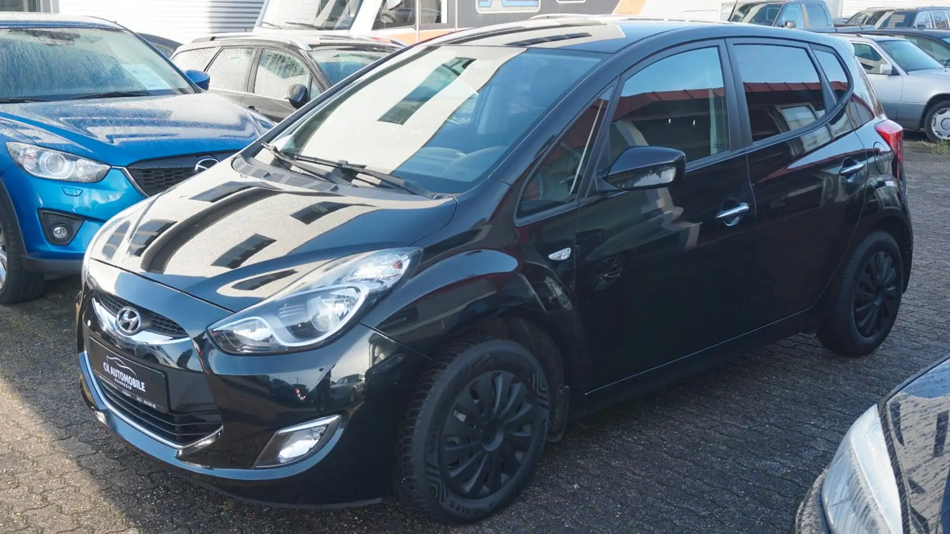 Hyundai iX20 1.4 Style*NAVI*KAMERA*PDC*KLIMA*1-HAND*!! Noir - 2