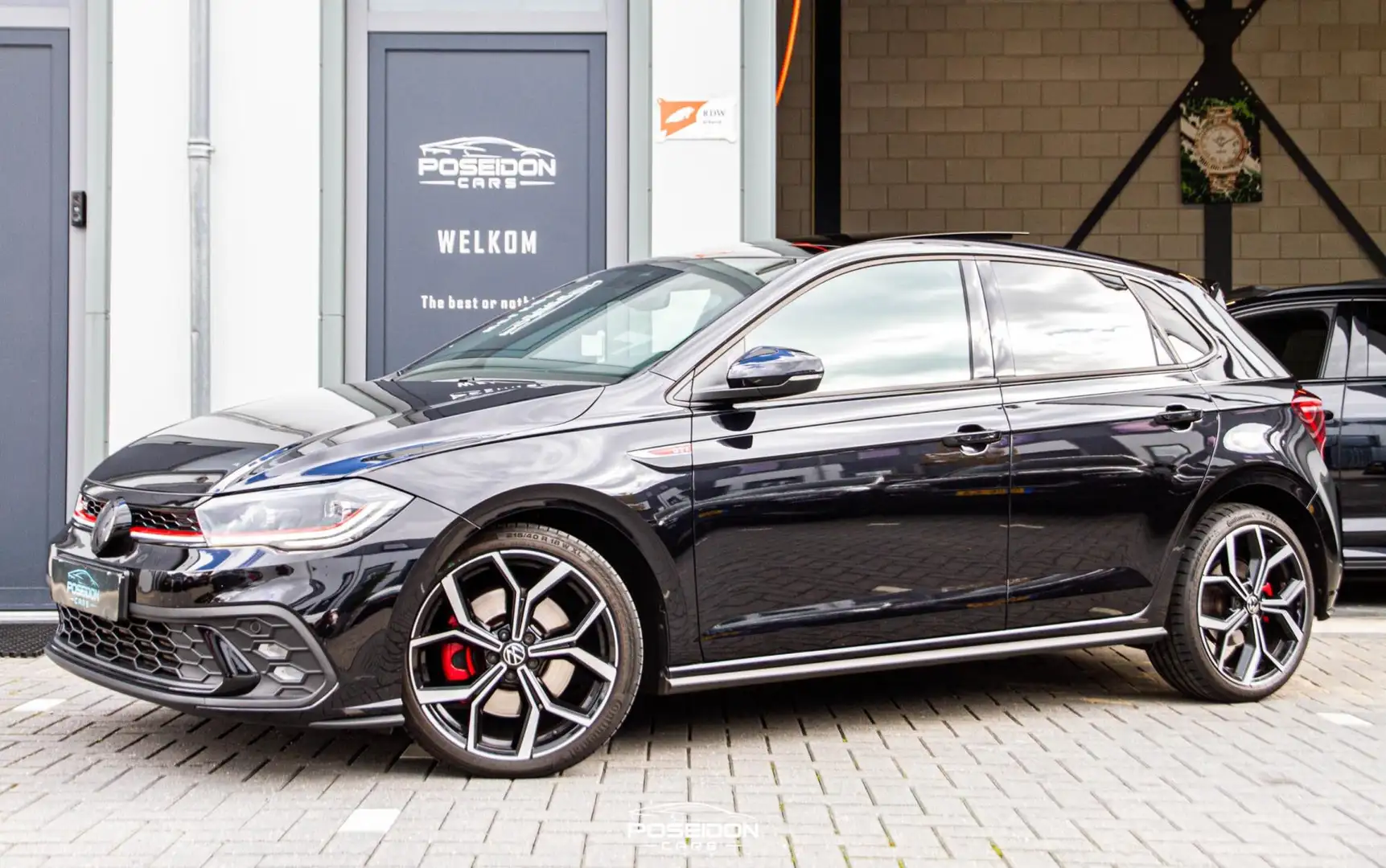 Volkswagen Polo GTI 2.0 TSI PANO |KEYLESS | IQ LIGHT | MODE | A.CAMERA Zwart - 1