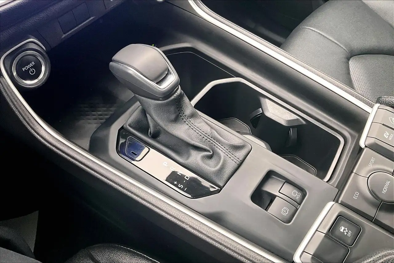 Toyota Grand Highlander fotografie Toyota Grand Highlander