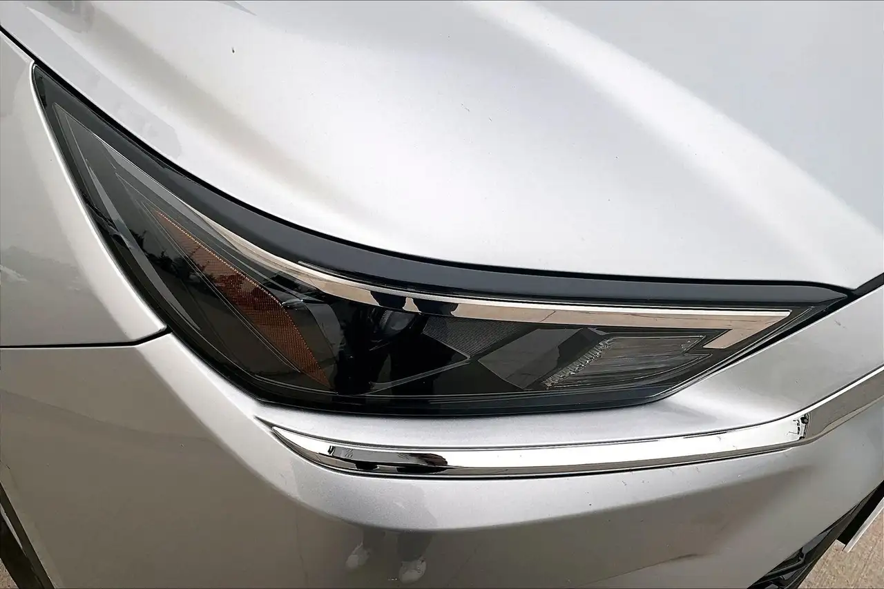 Toyota Grand Highlander fotografie Toyota Grand Highlander