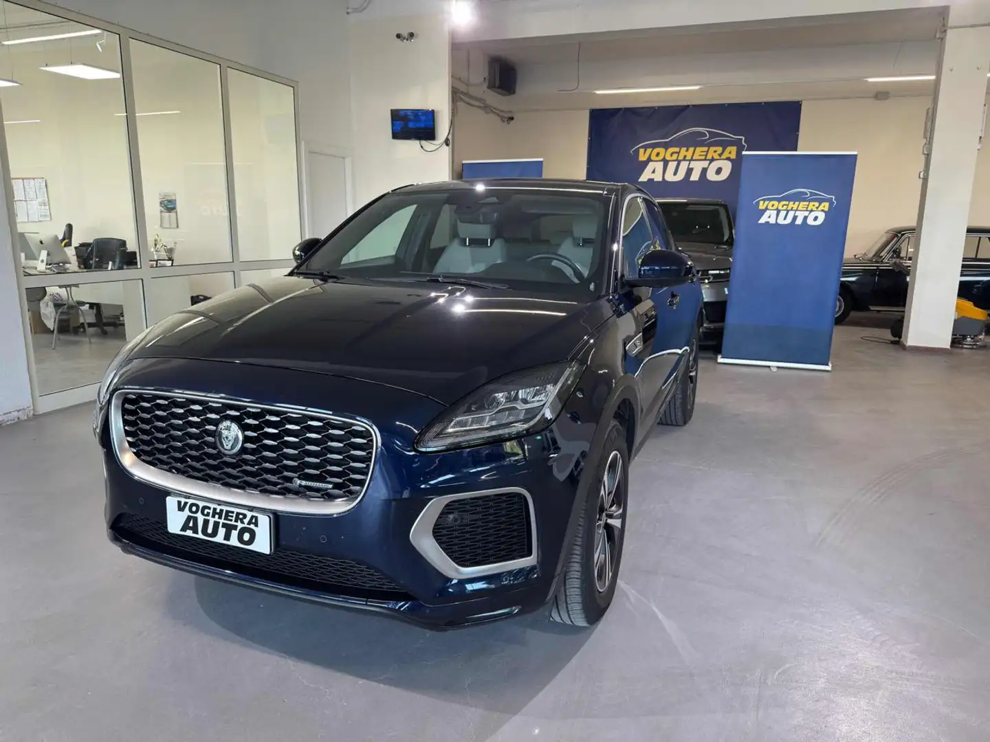 Jaguar E-Pace 2.0D I4 163 CV AWD Auto R-Dynamic HSE Blu/Azzurro - 2