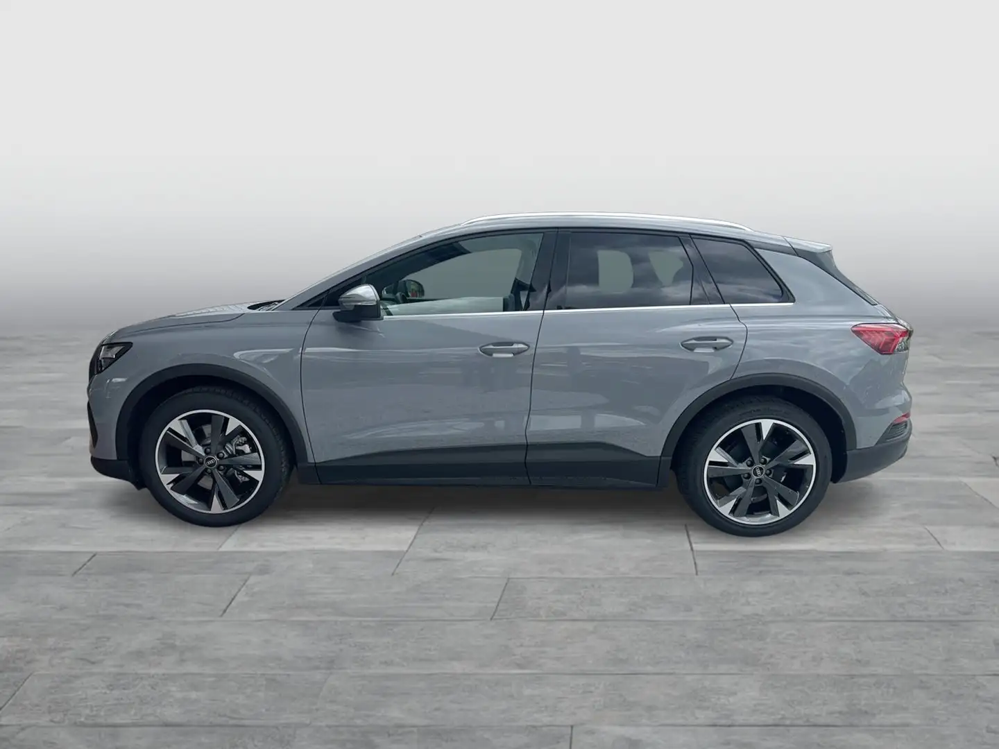 Audi Q4 e-tron Audi Q4 45 e-tron basis Grau - 2