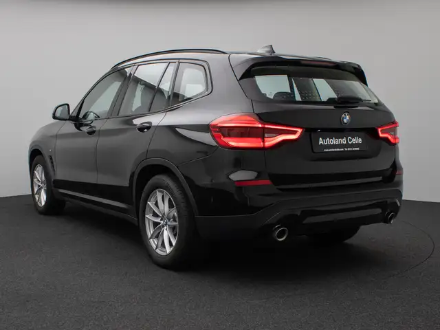 BMW X3 view 9