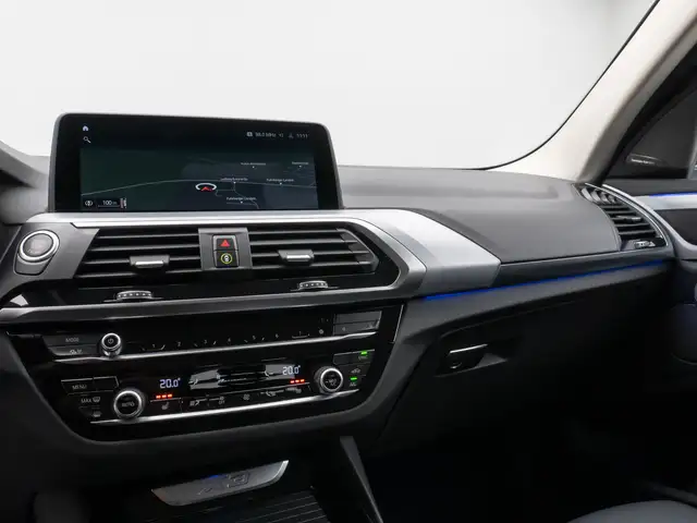 BMW X3 view 21