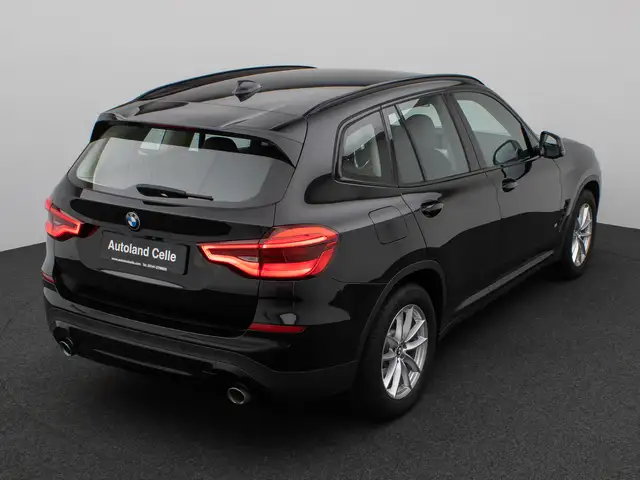 BMW X3 view 7