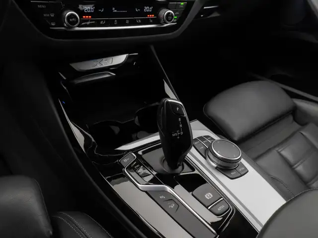 BMW X3 view 22