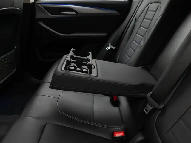 BMW X3 view 27