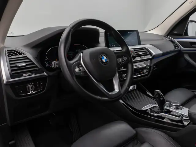 BMW X3 view 20