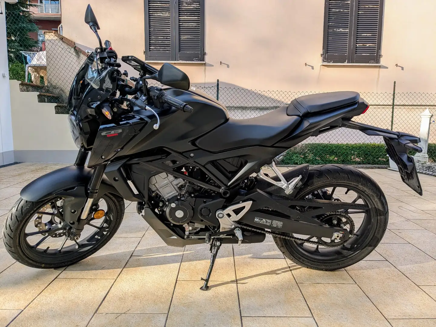 Honda CB 125 R Negru - 1