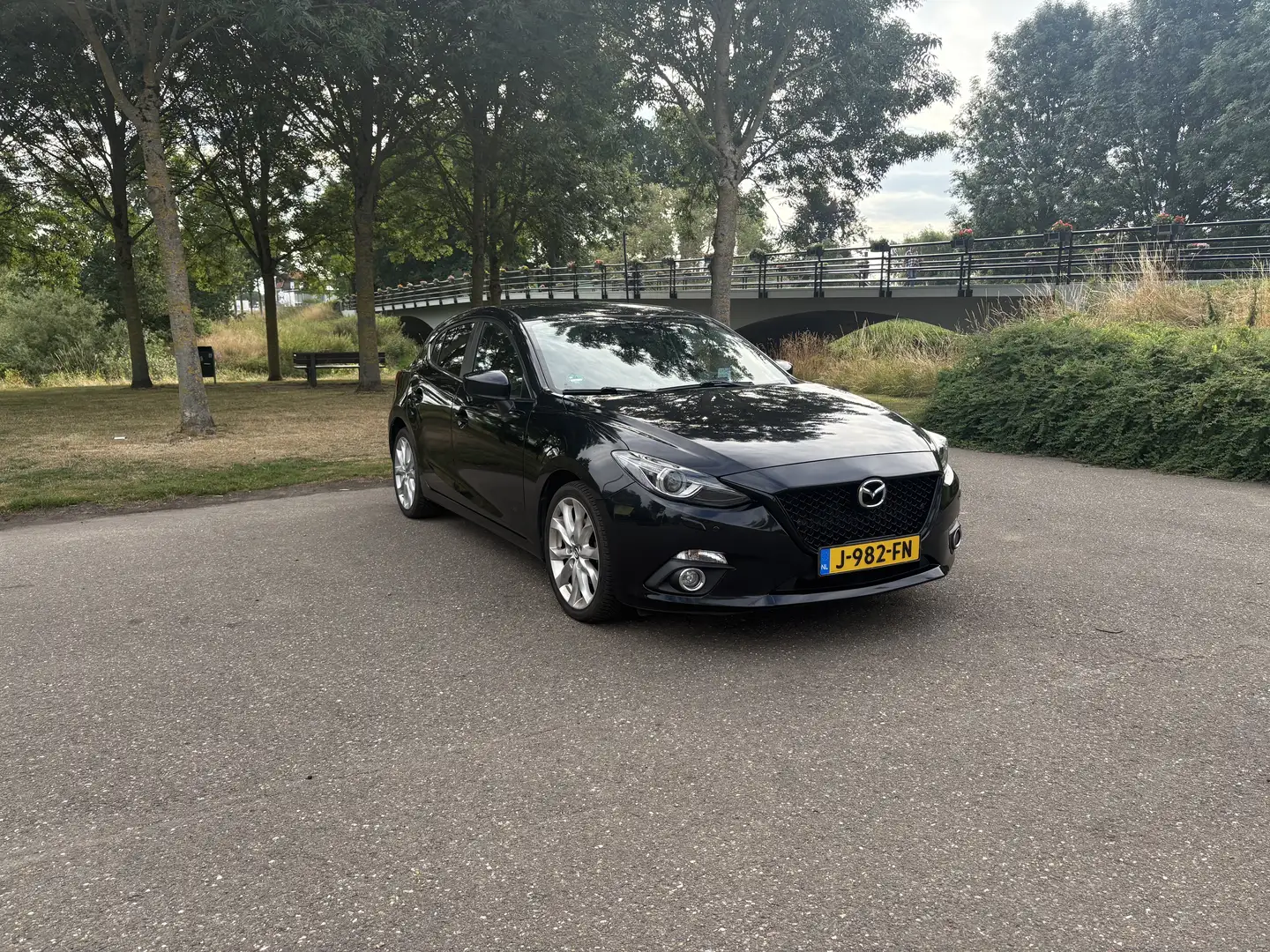 Mazda 3 2.0 GT-M Noir - 1