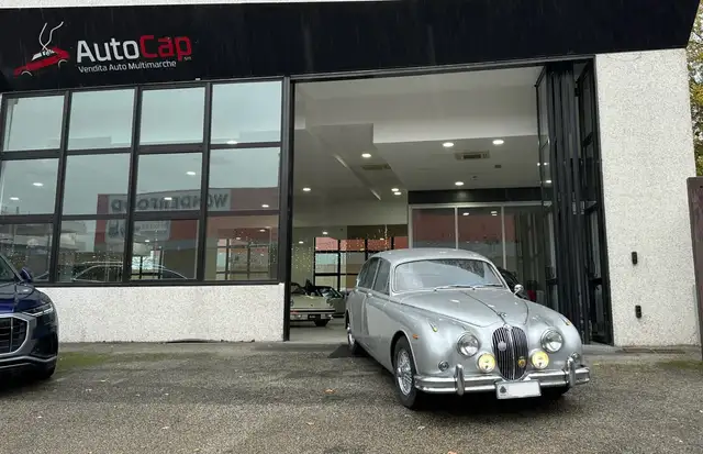 Jaguar MK II 3.8  overdrive