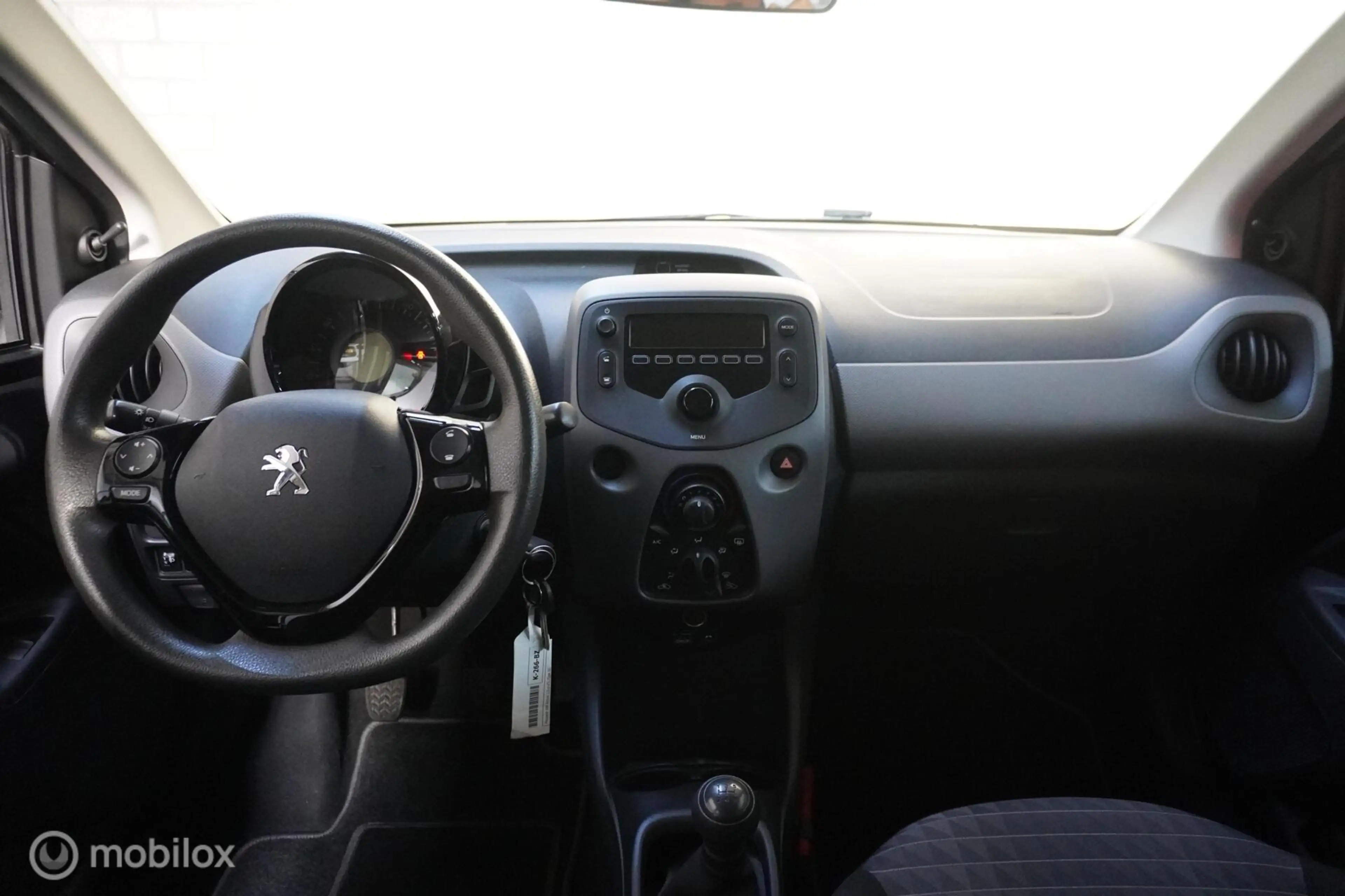 Peugeot 108 1.0 e-VTi Active — photo 5