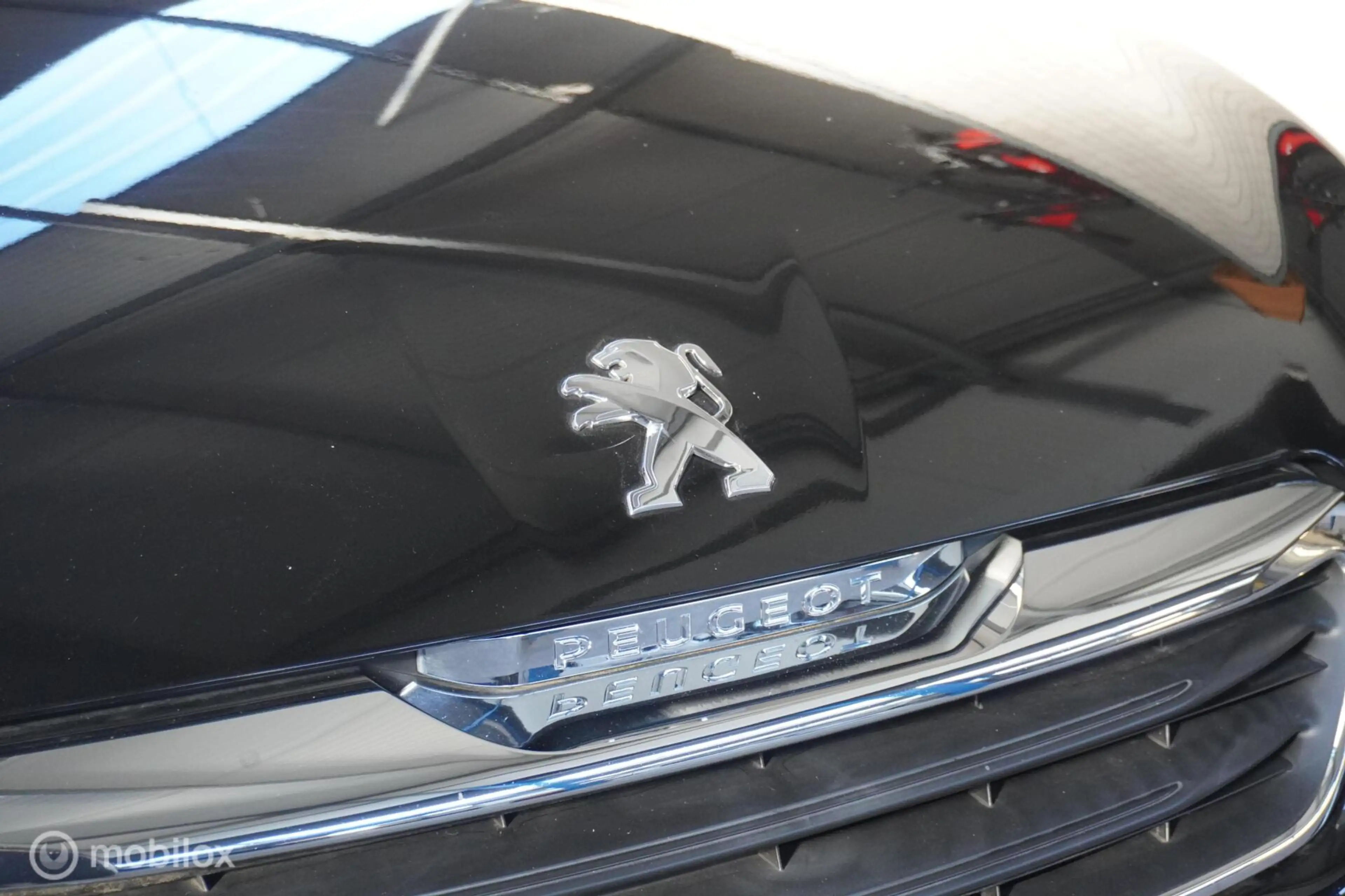 Peugeot 108 1.0 e-VTi Active — photo 3
