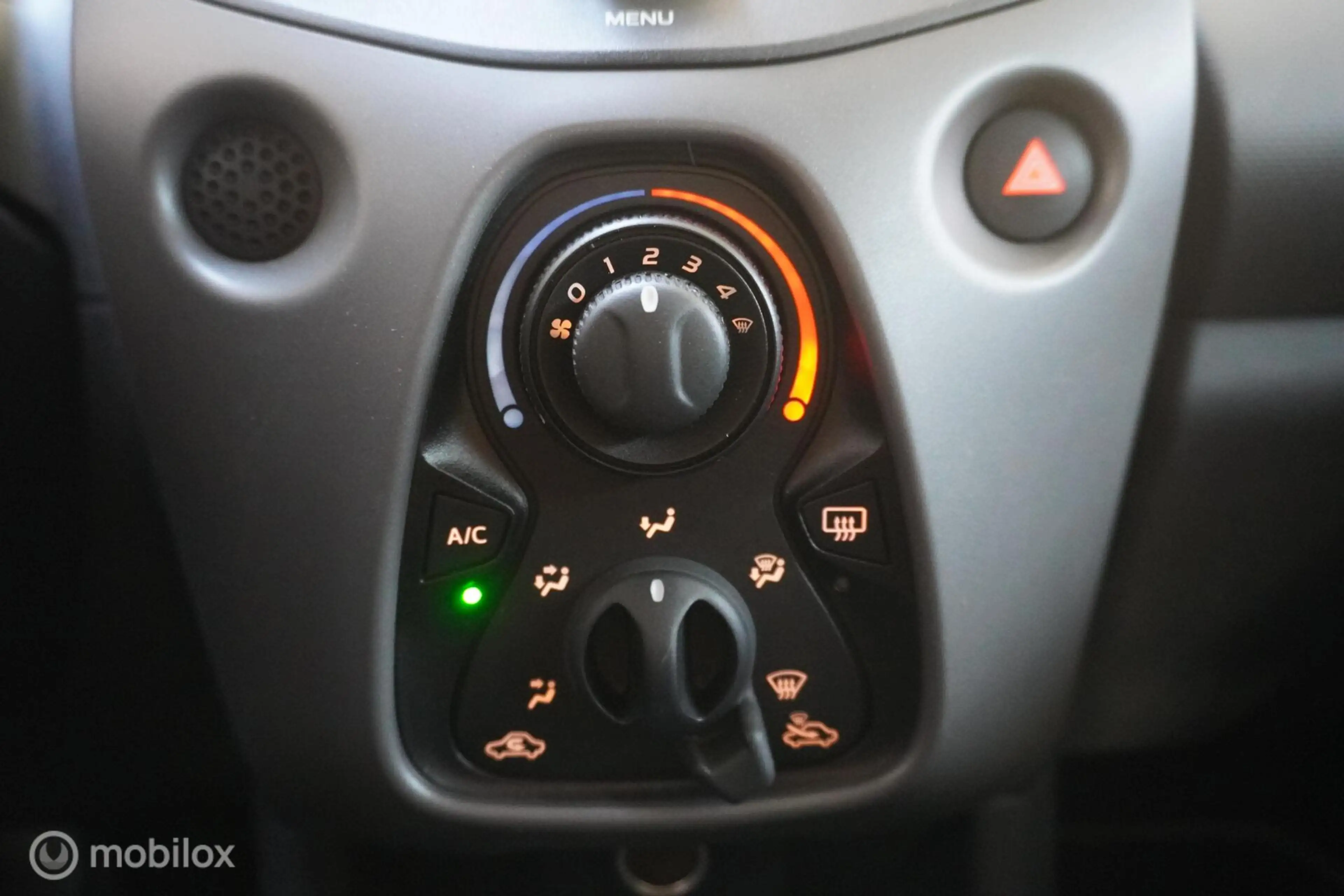 Peugeot 108 1.0 e-VTi Active — photo 13