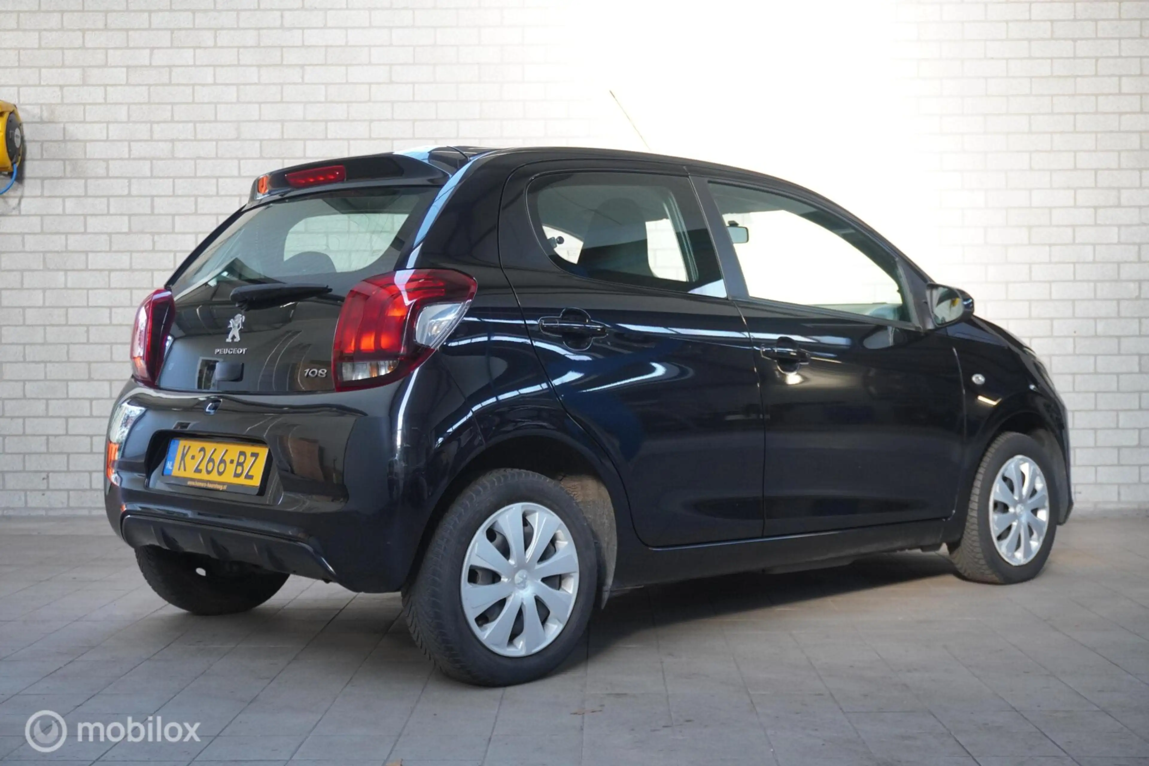 Peugeot 108 1.0 e-VTi Active — photo 2