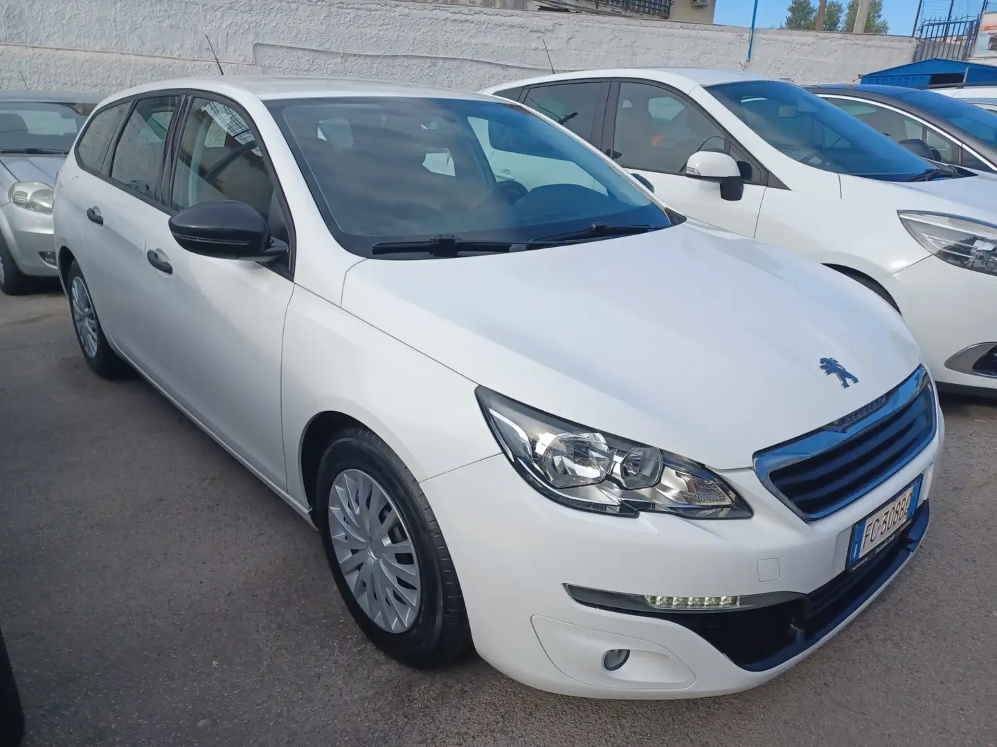 Peugeot 308 308 BlueHDi 100 S&S SW Active Blanc - 2