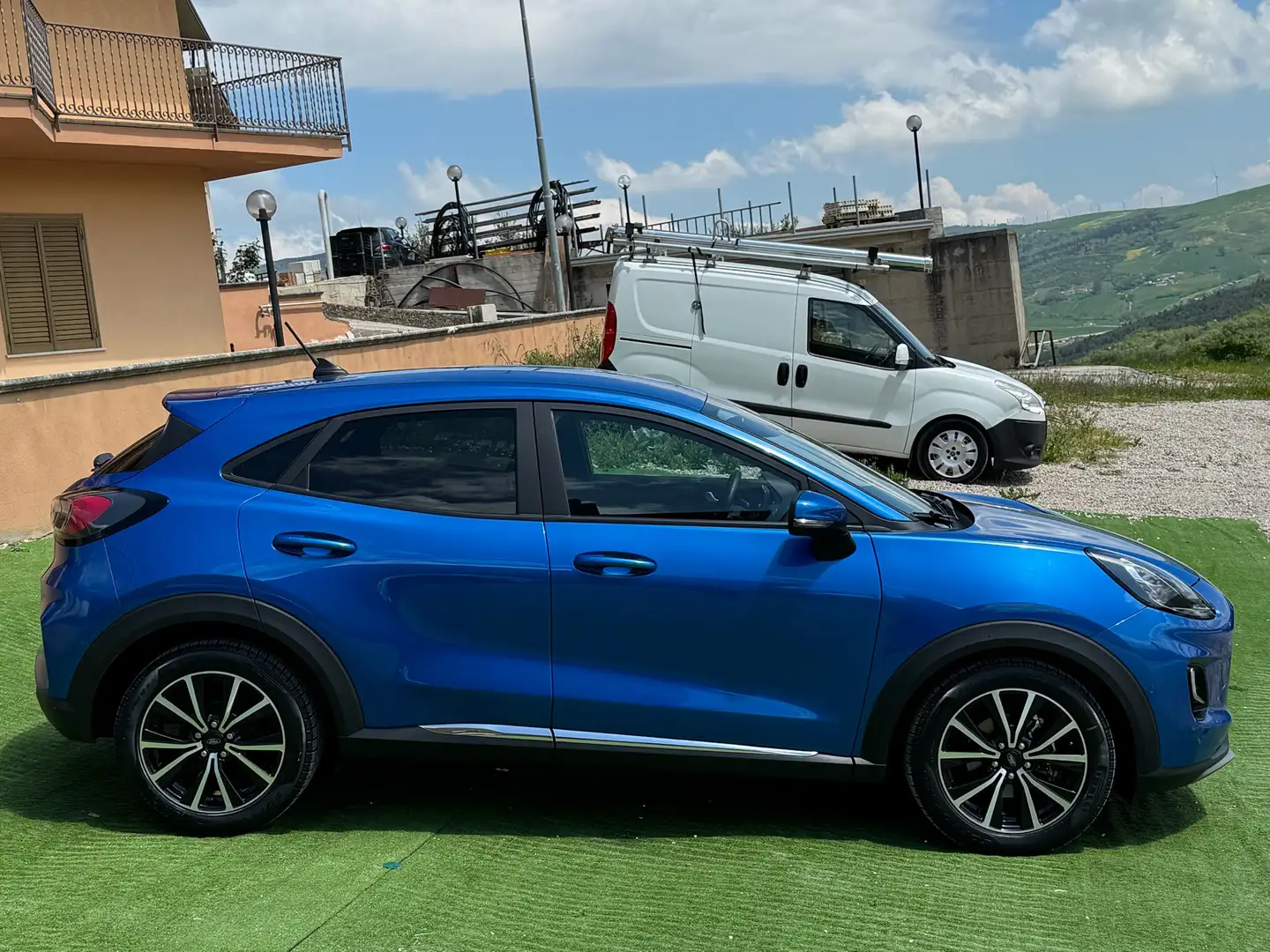 Ford Puma 1.5 ecoblue Titanium 120cv (retrocamera) Blu/Azzurro - 2