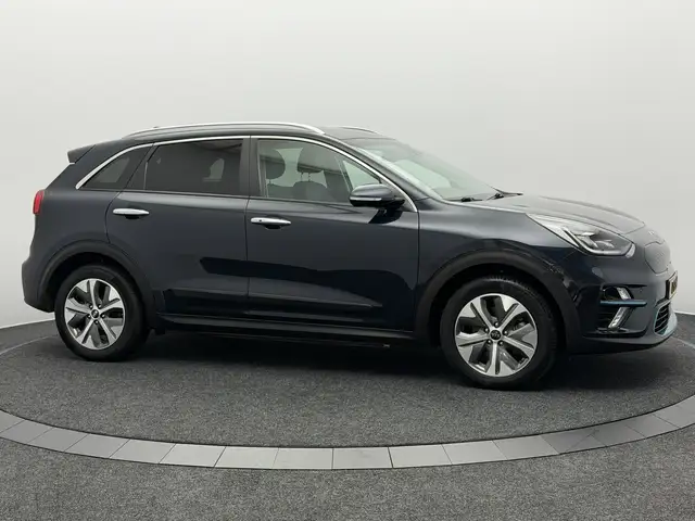 Kia E-Niro view 5