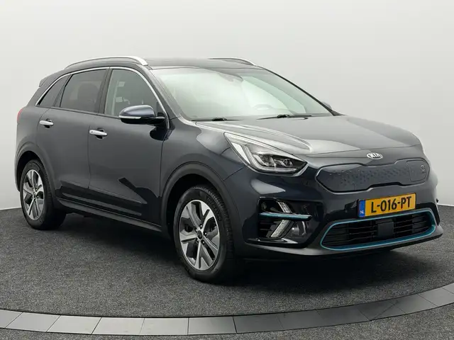 Kia E-Niro view 4