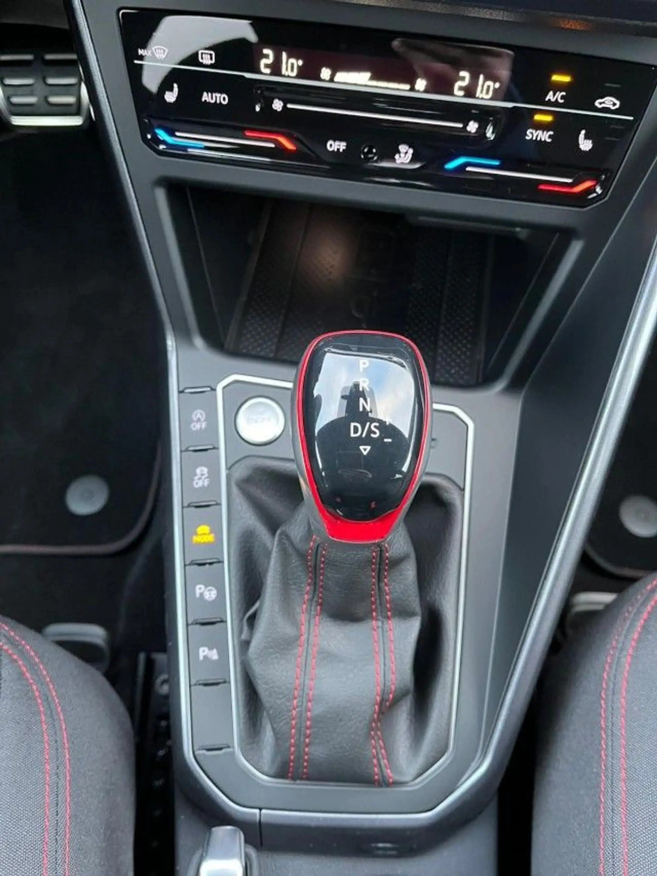 Volkswagen Polo GTI 2.0 TSI DSG ACC Matrix LM IQ.DRIVE Klima — photo 11