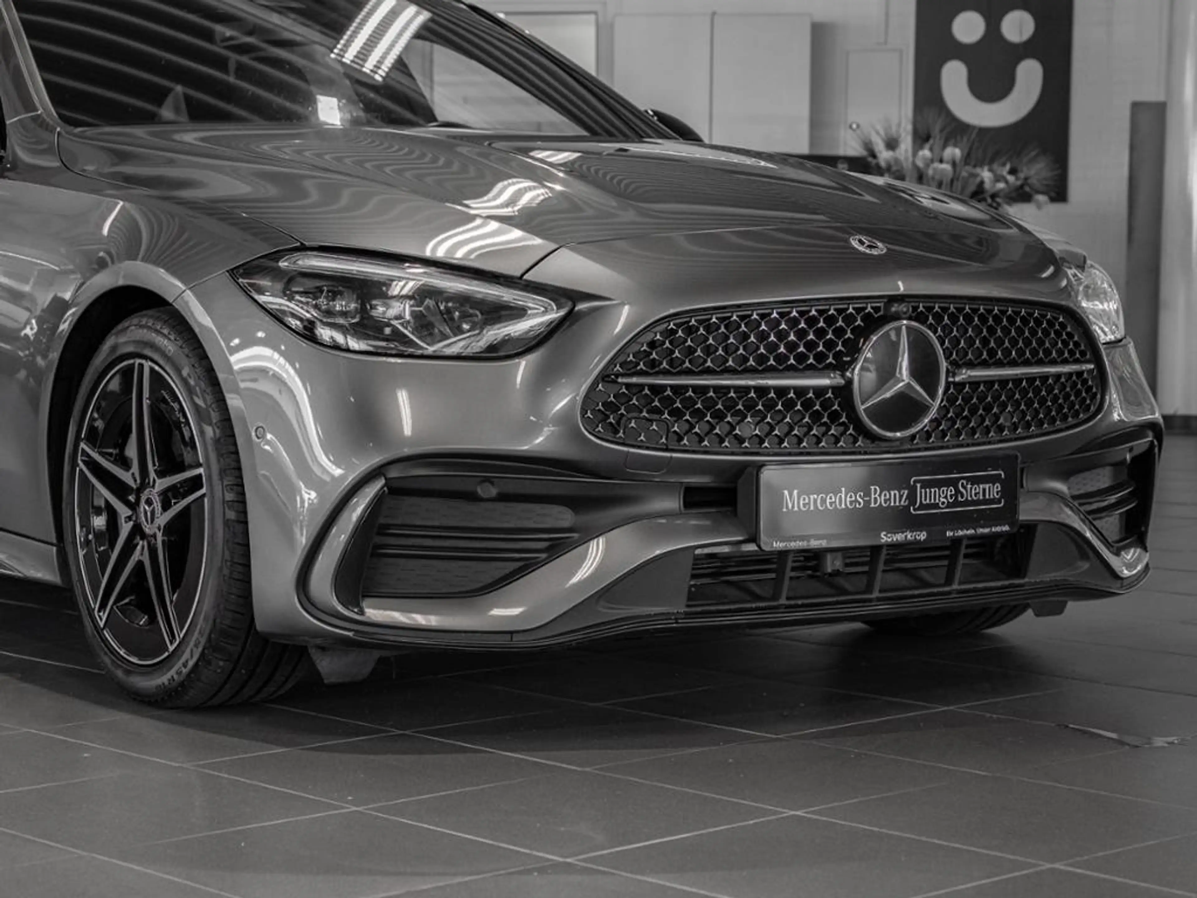 Mercedes-Benz C 200 d T // AMG NIGHT AHK KAMERA SPUR PDC SHZ — photo 4