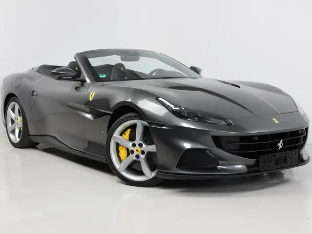 Ferrari Portofino M mit sehr umfangreicher Ausstattung, neuwertig