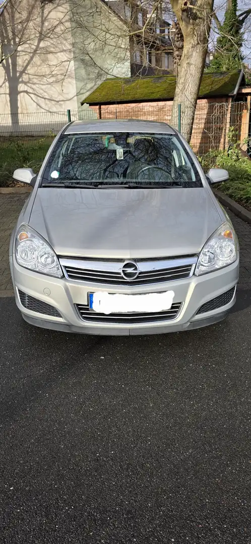 Opel Astra 1.6 Schrägheck - 1