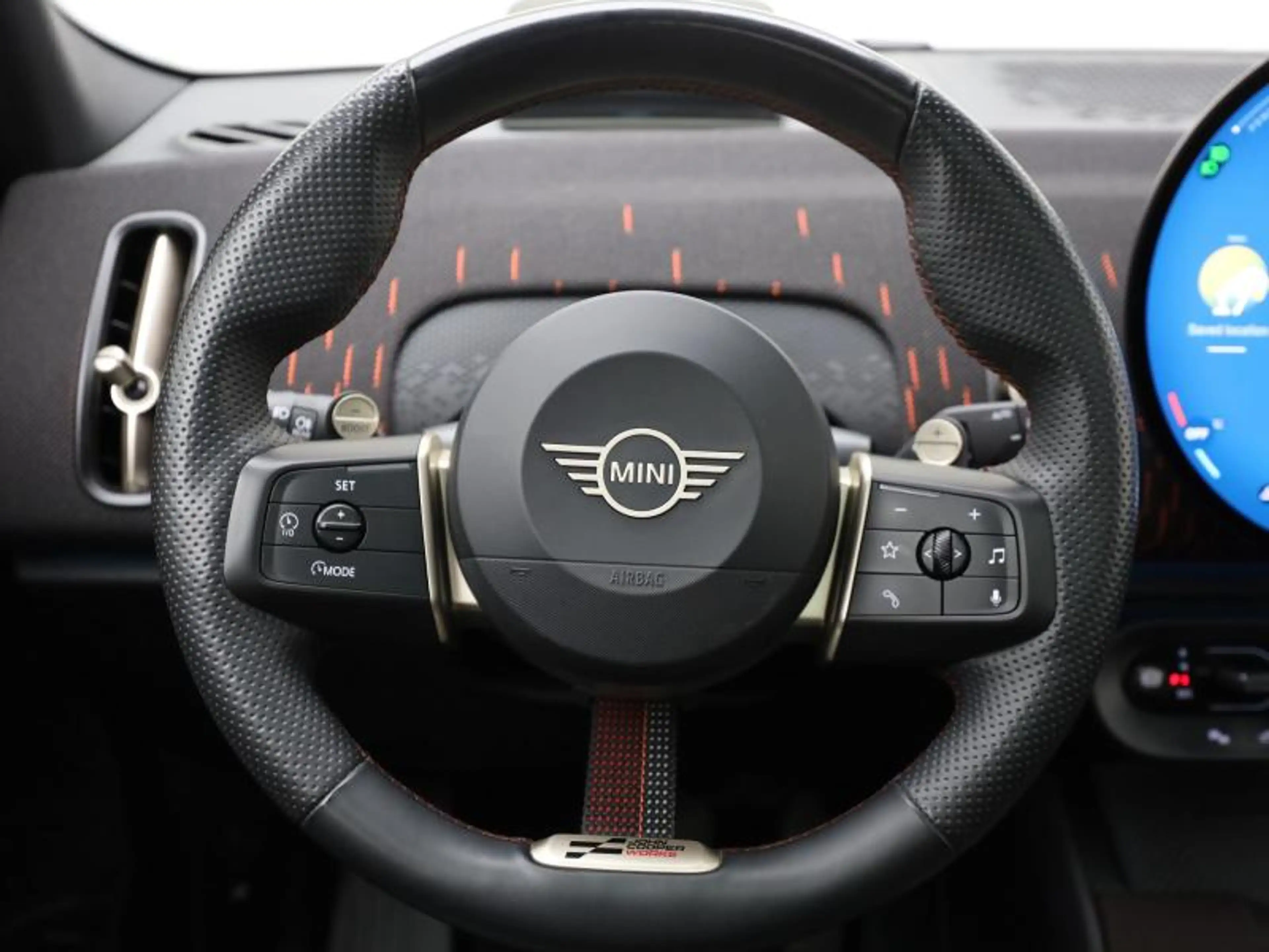 MINI Countryman C JCW PACK - PANODAK - ACC - HARMAN-KARDON — photo 9