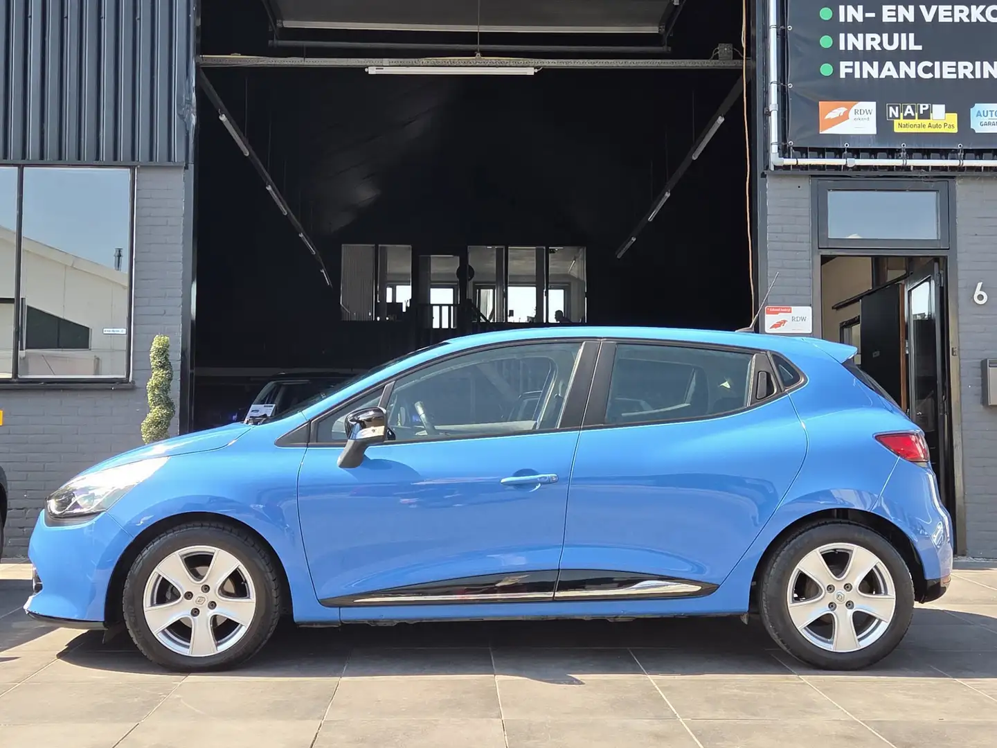 Renault Clio 0.9 TCe Expression|Navi|Airco|Cruise |NAP|APK Blauw - 2