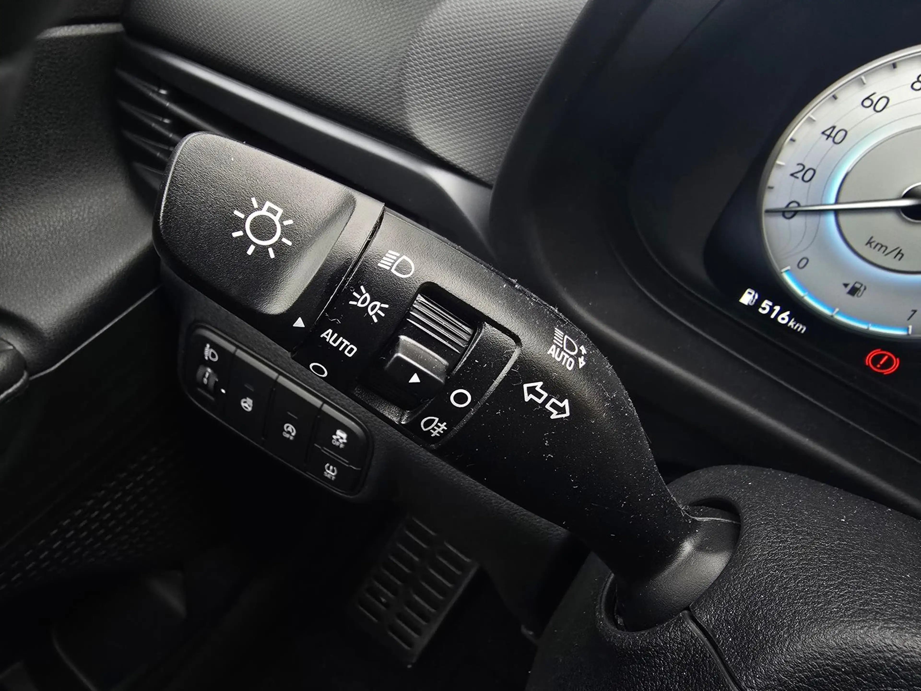 Hyundai BAYON Trend 90PS+Keyless+LED+Kamera+Navi+ — photo 12