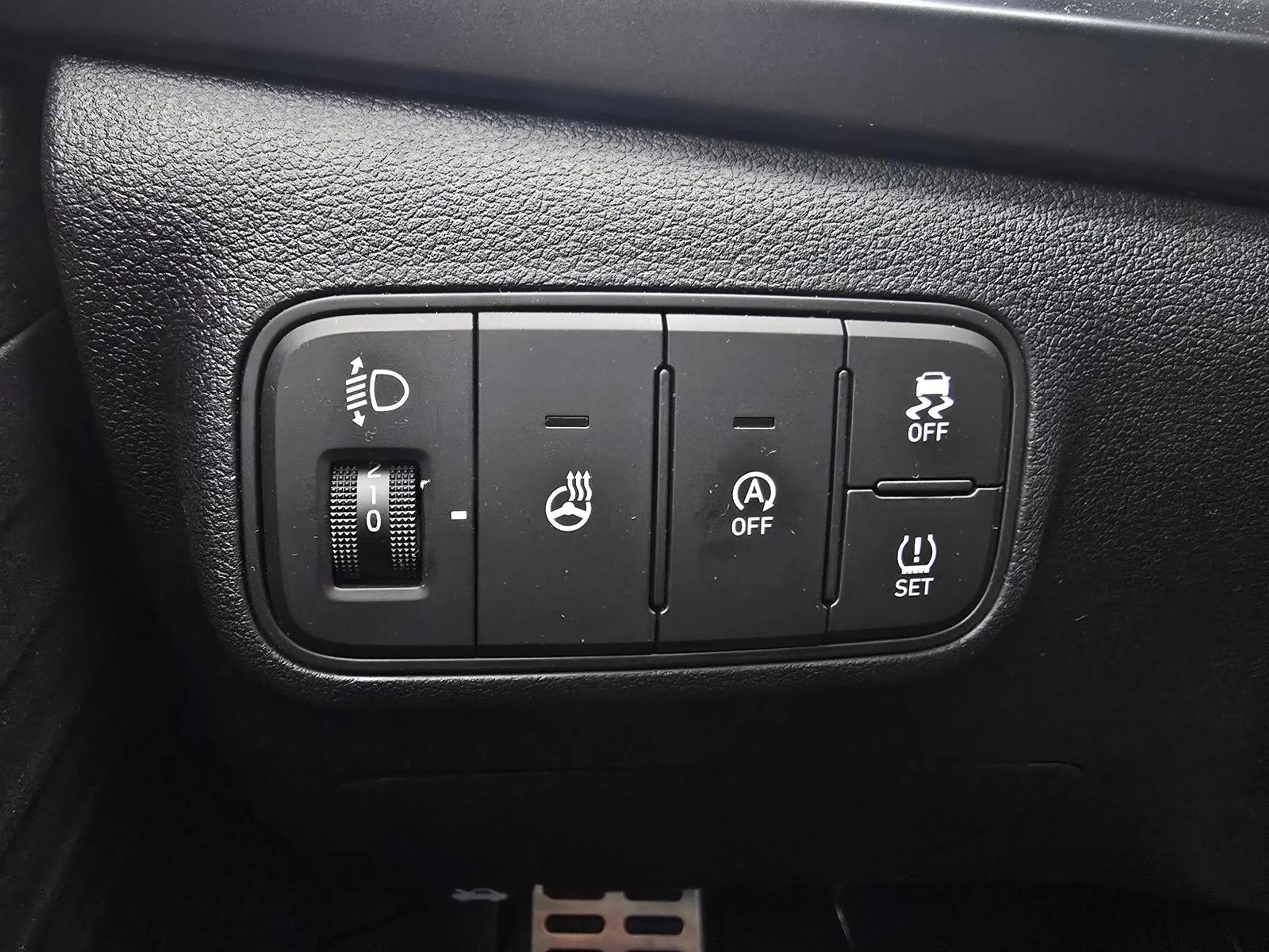 Hyundai BAYON Trend 90PS+Keyless+LED+Kamera+Navi+ — photo 14