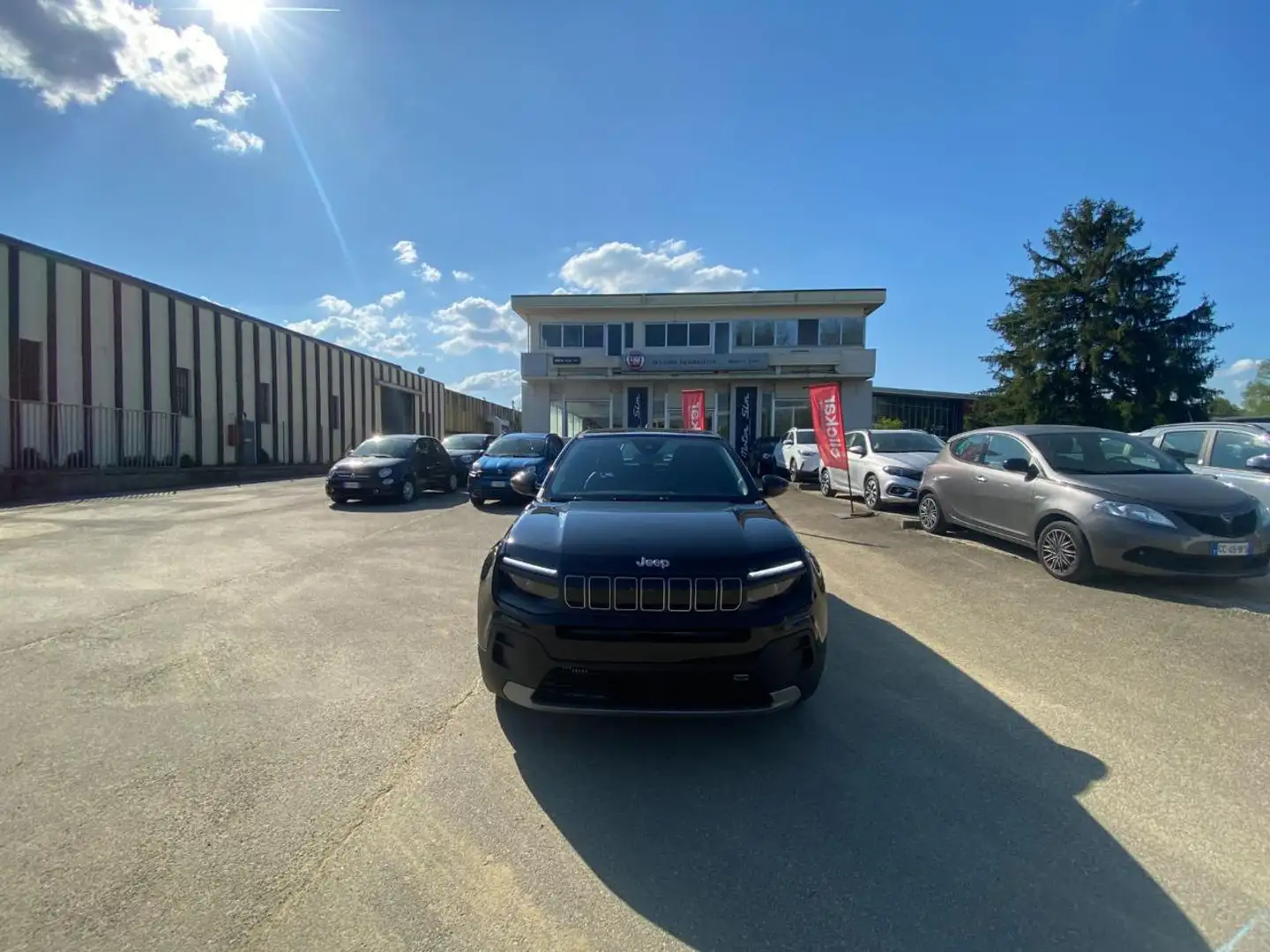 Jeep Avenger *PROMO* 1.2 Turbo Altitude Noir - 1