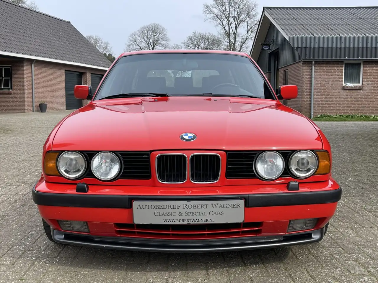 BMW M5 Touring E34 Mugello Red, foto 8