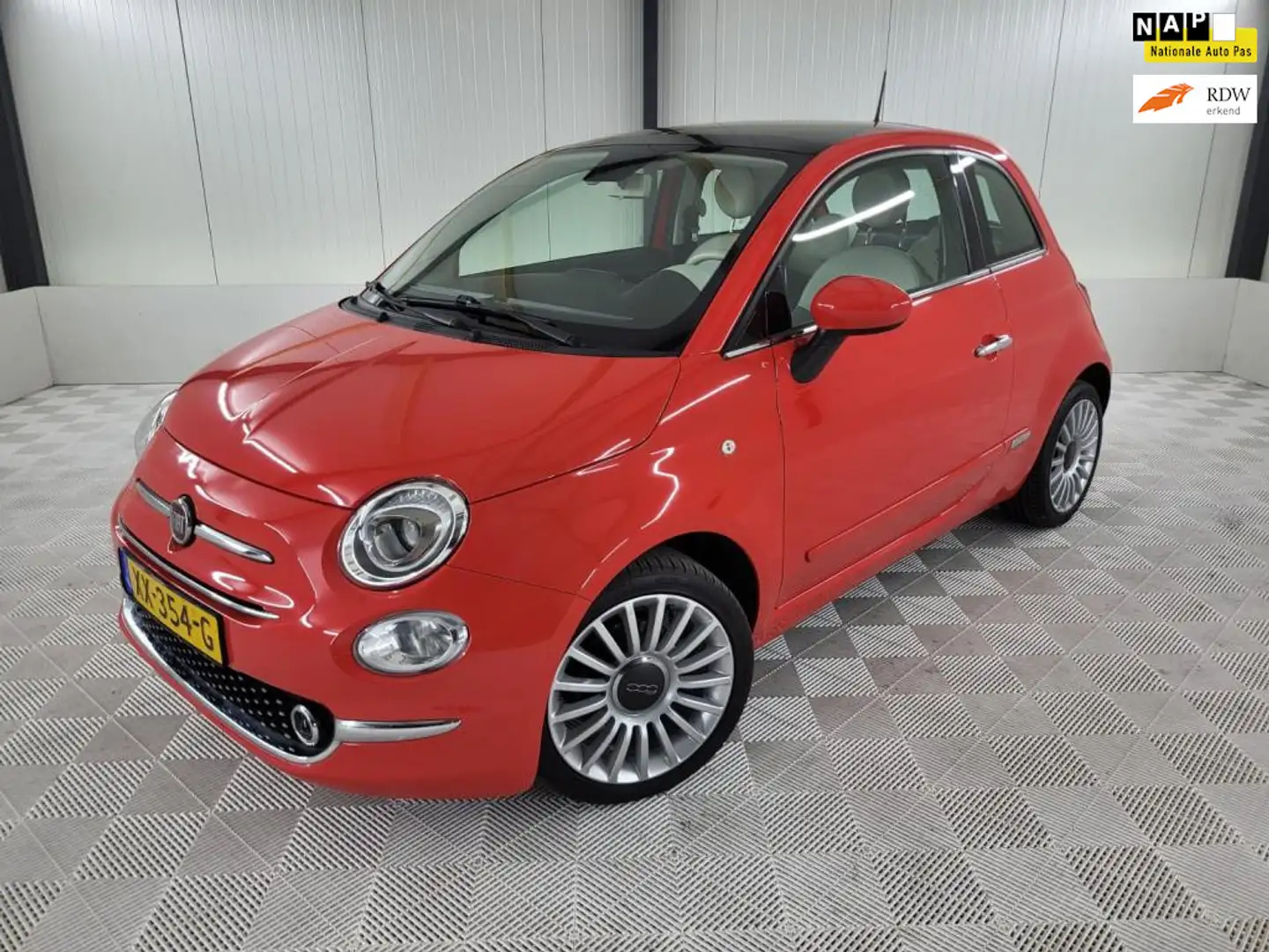 Fiat 500 0.9 TwinAir Turbo Collezione, Navigatie, Glazendak Rouge - 1