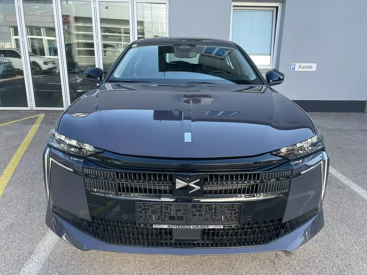 DS Automobiles N°4 E-TENSE Jules Verne Violett - 2