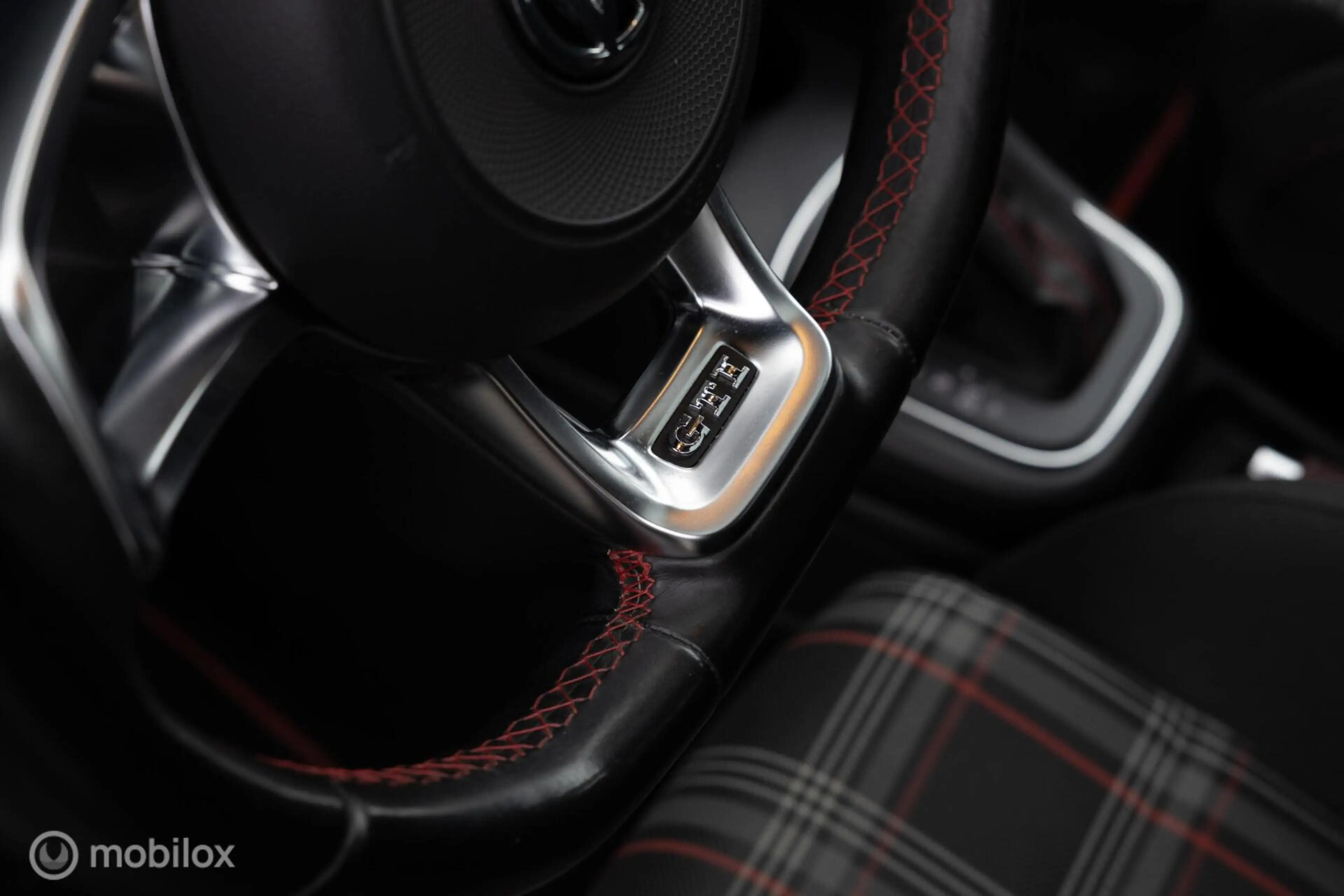 Volkswagen Polo GTI 1.8 TSI LED Pano Clima NL AUTO Navi 5drs — photo 42