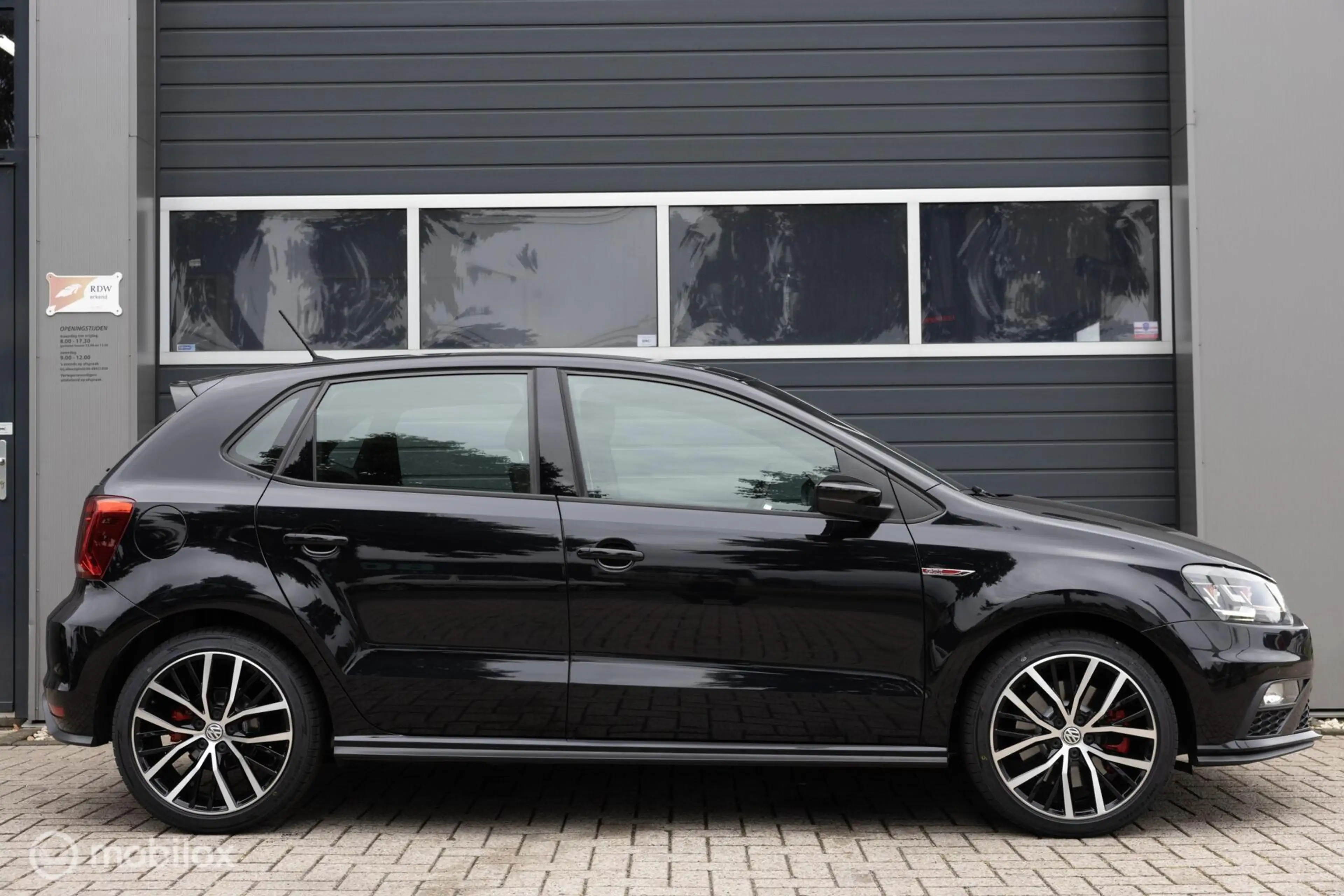 Volkswagen Polo GTI 1.8 TSI LED Pano Clima NL AUTO Navi 5drs — photo 8