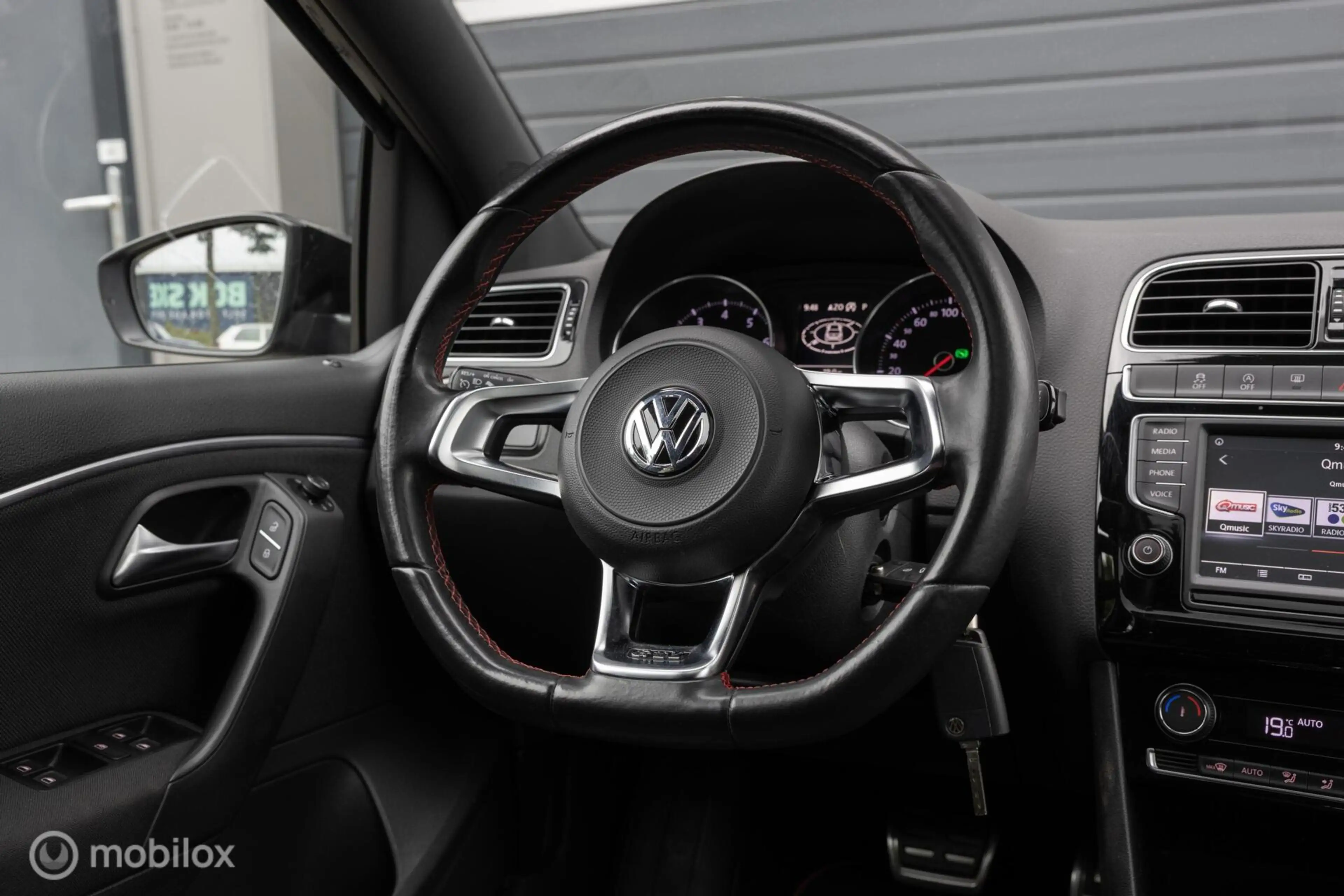 Volkswagen Polo GTI 1.8 TSI LED Pano Clima NL AUTO Navi 5drs — photo 14