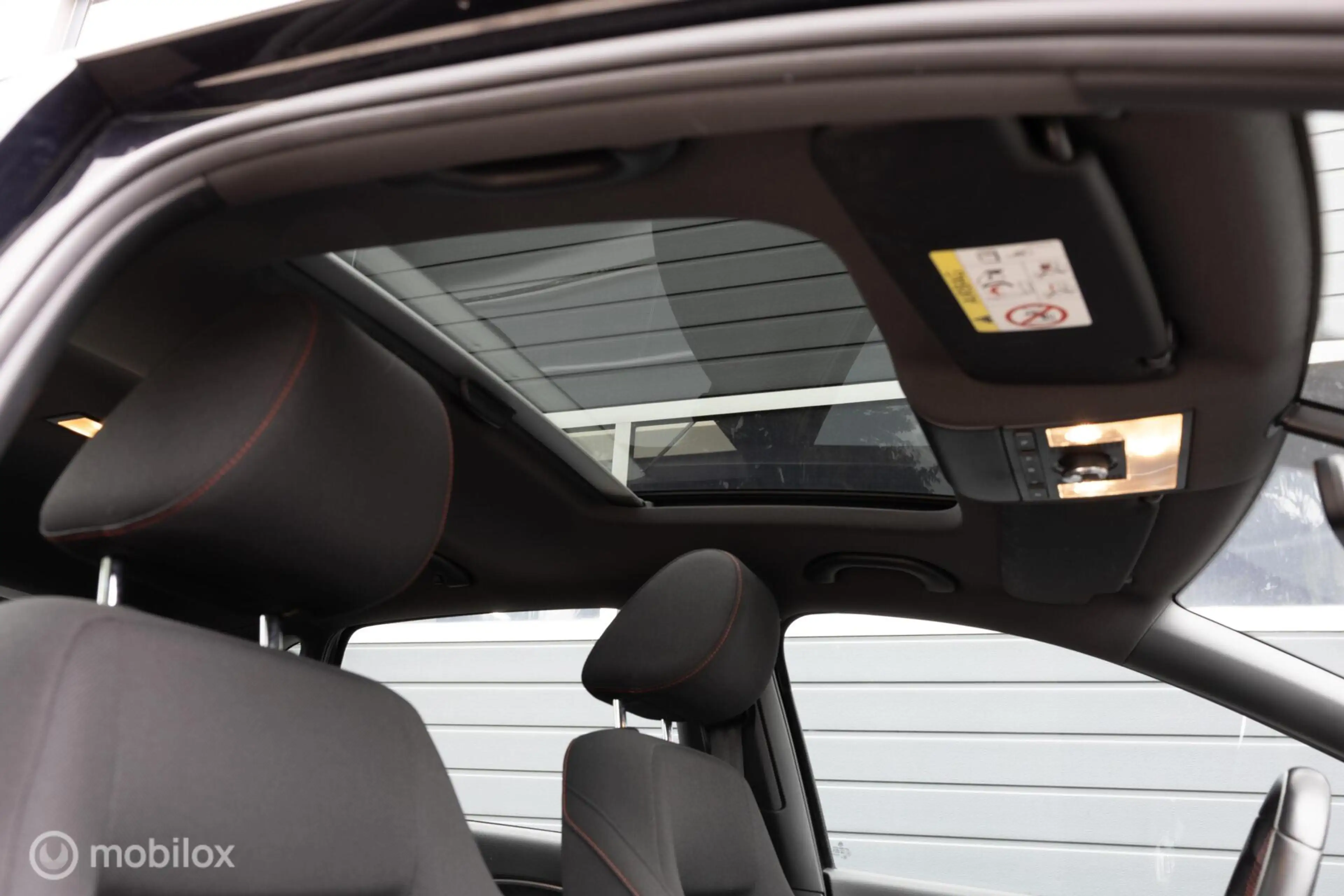 Volkswagen Polo GTI 1.8 TSI LED Pano Clima NL AUTO Navi 5drs — photo 31