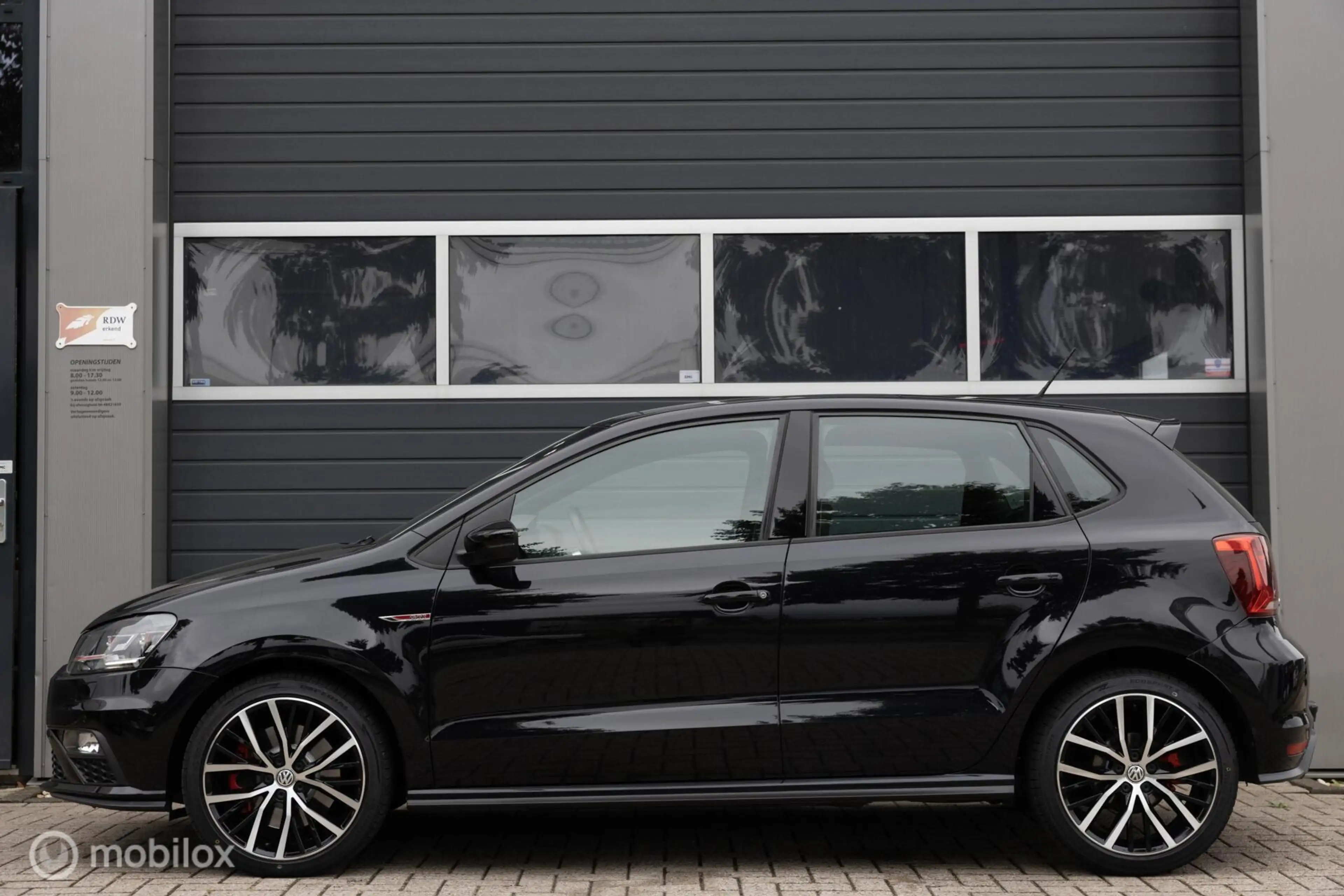 Volkswagen Polo GTI 1.8 TSI LED Pano Clima NL AUTO Navi 5drs — photo 4