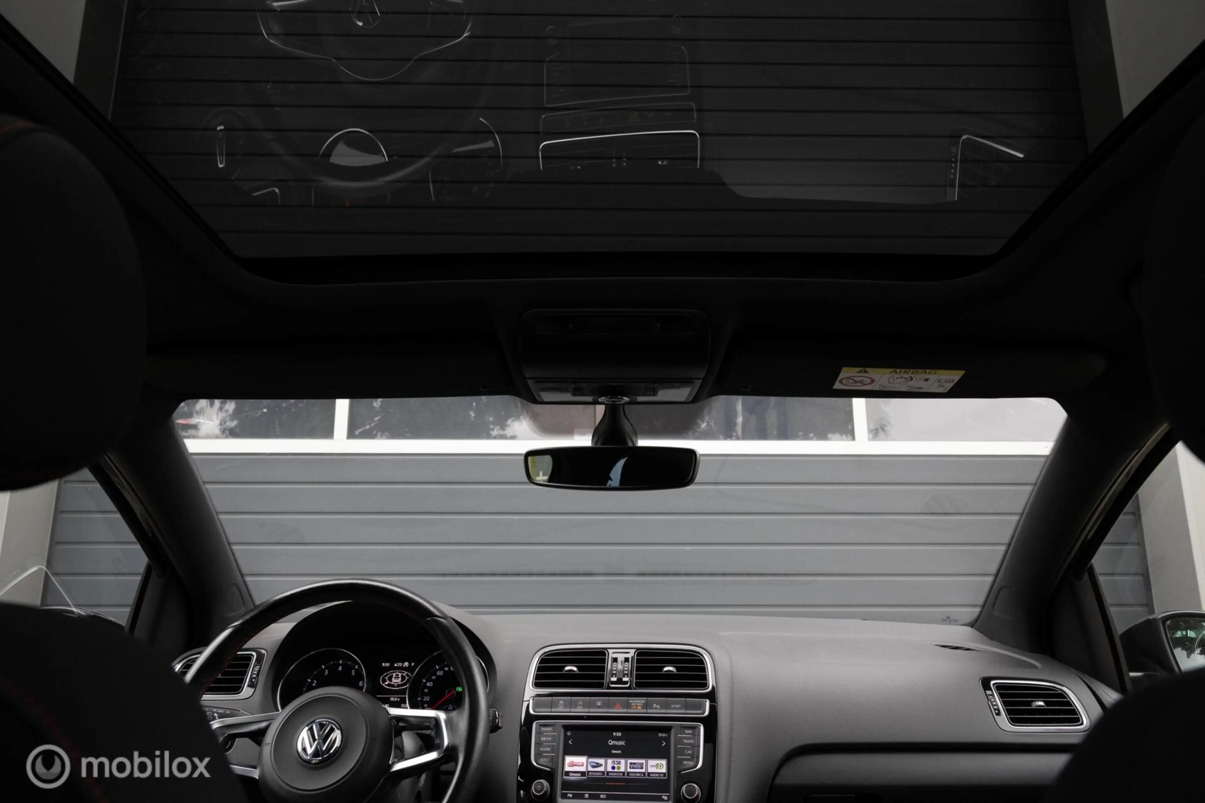 Volkswagen Polo GTI 1.8 TSI LED Pano Clima NL AUTO Navi 5drs — photo 27