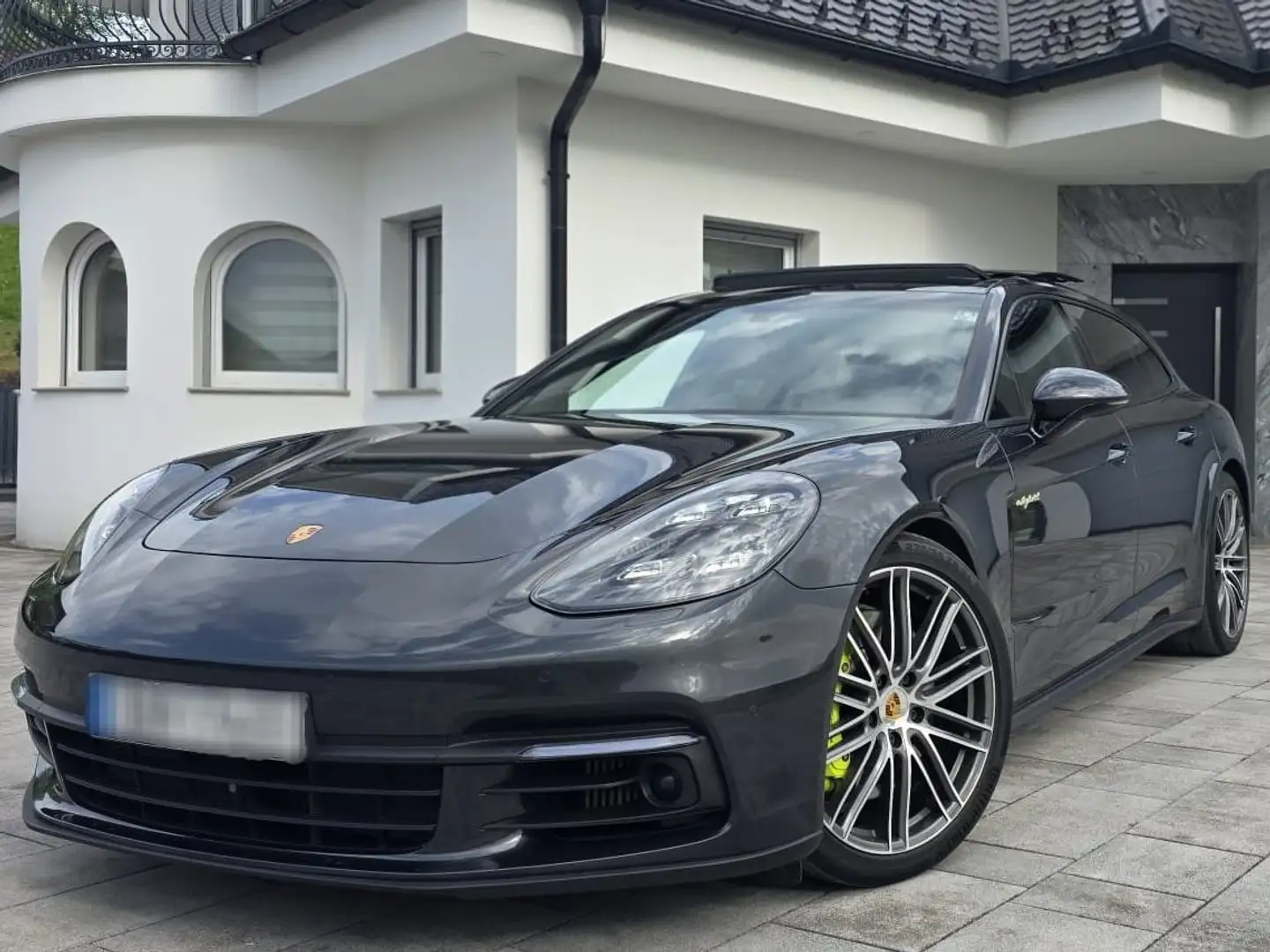 Porsche Panamera 4 E-Hybrid Edition Grau - 1