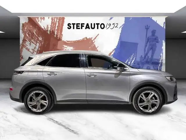 DS Automobiles DS 7 Crossback view 3