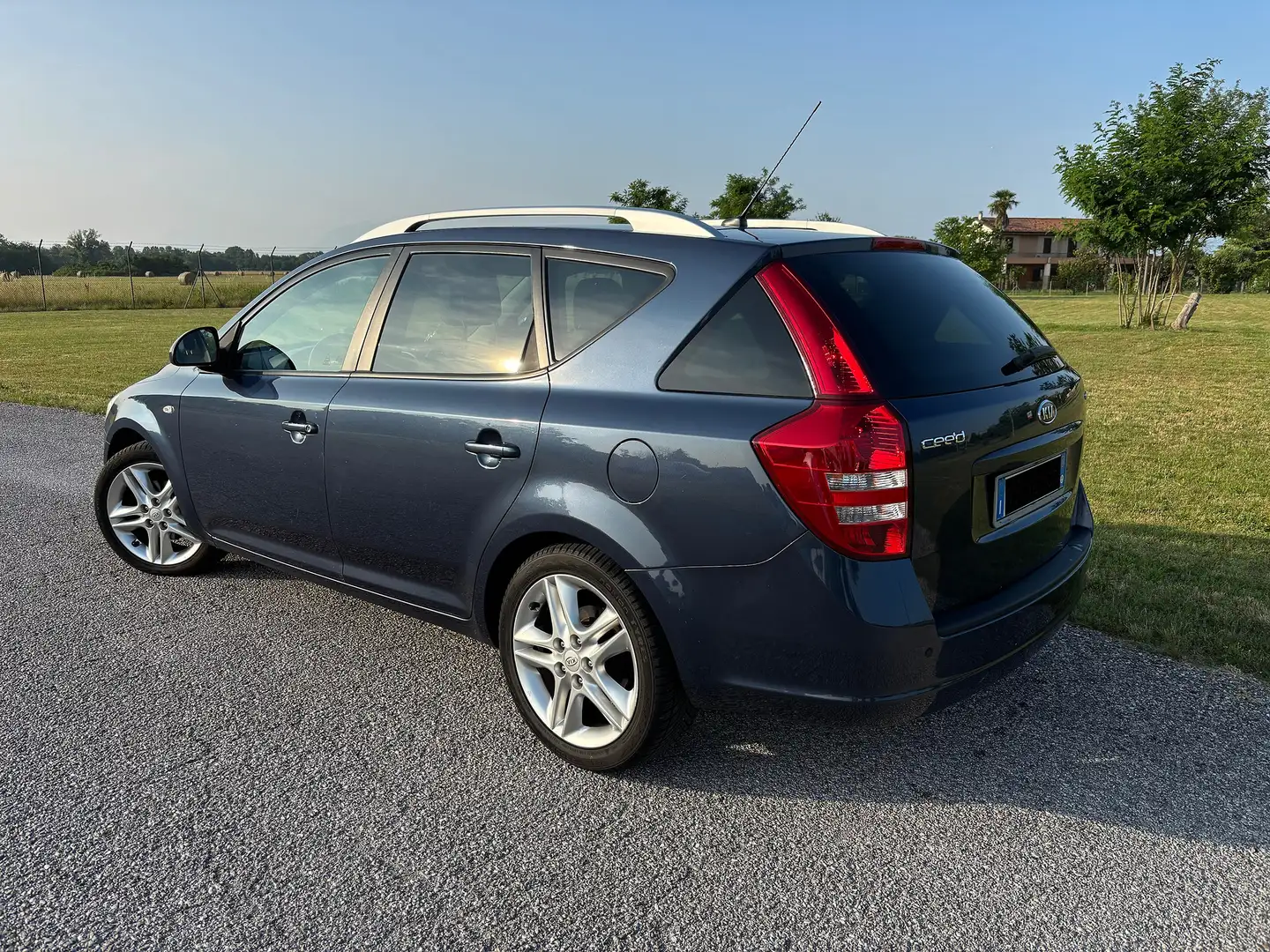 Kia Ceed / cee'd ceed I 2007 SW Wagon 1.6 crdi TX 115cv Blu/Azzurro - 1