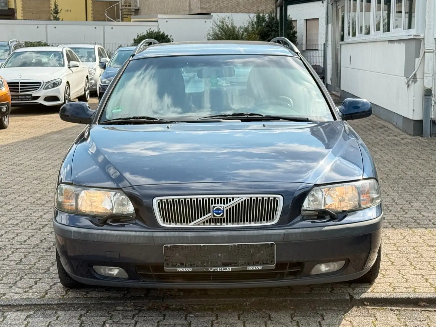 Volvo V70 2.4 125kW*Leder*Fahrbereit Blau - 2
