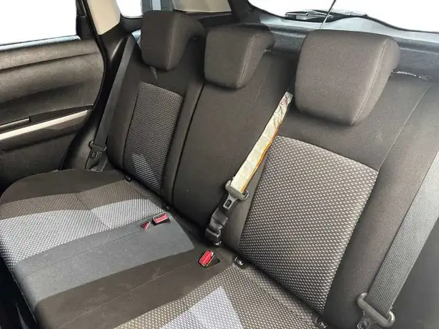Suzuki Vitara view 9